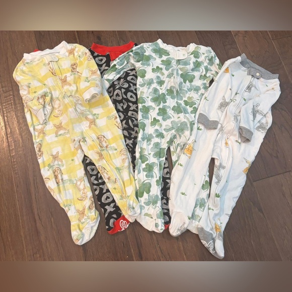 Burt’s bees baby Assorted Baby Footed Pajamas - Picture 1 of 1
